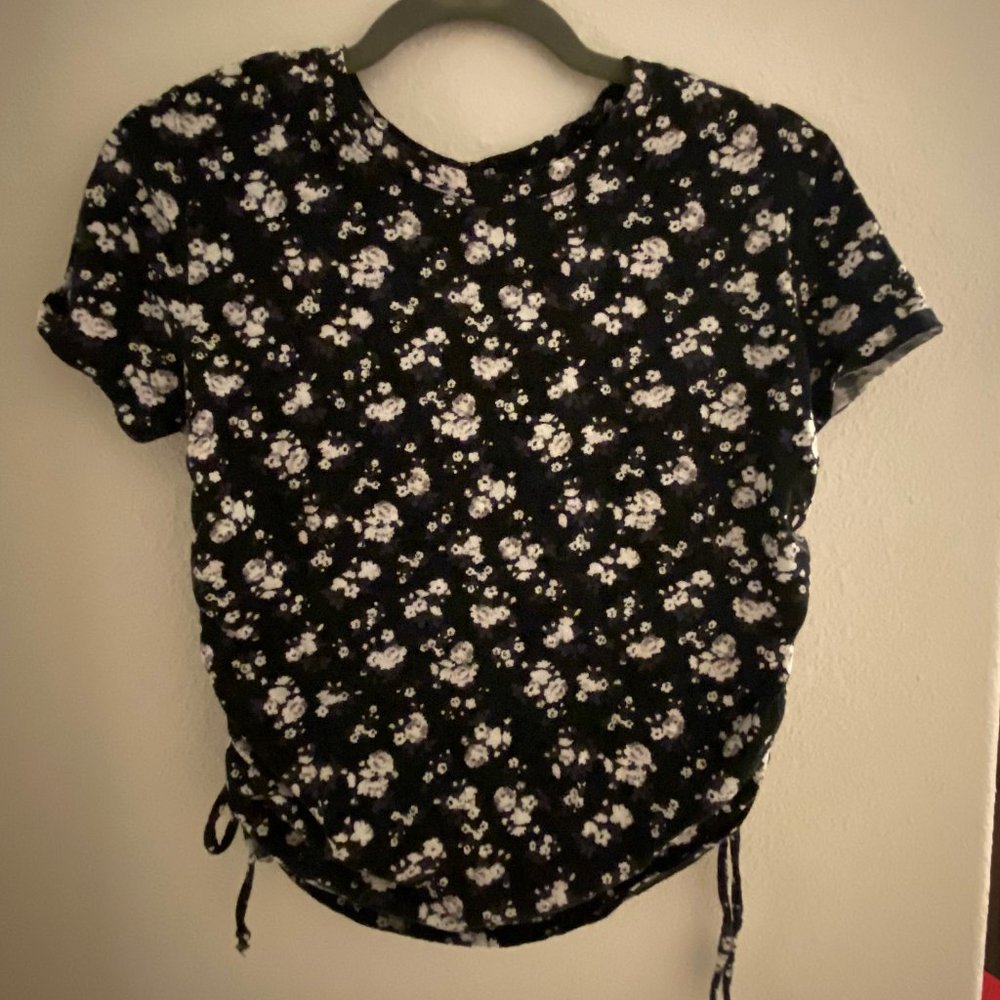 PINK black tshirt w/ side drawstrings and flowers